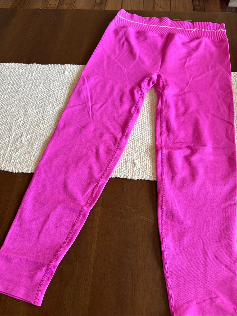 PINK Victoria's Secret Hot Pink Seamless Leggings - Picture 3 of 9